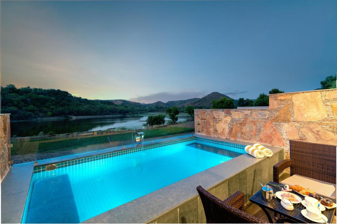 Sarasiruham Resort - Private Pool Villa In ウダイプル エクステリア 写真