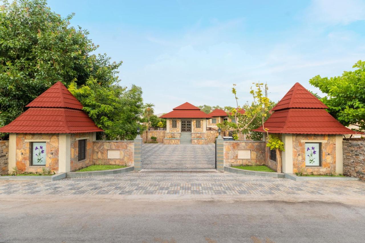 Sarasiruham Resort - Private Pool Villa In ウダイプル エクステリア 写真