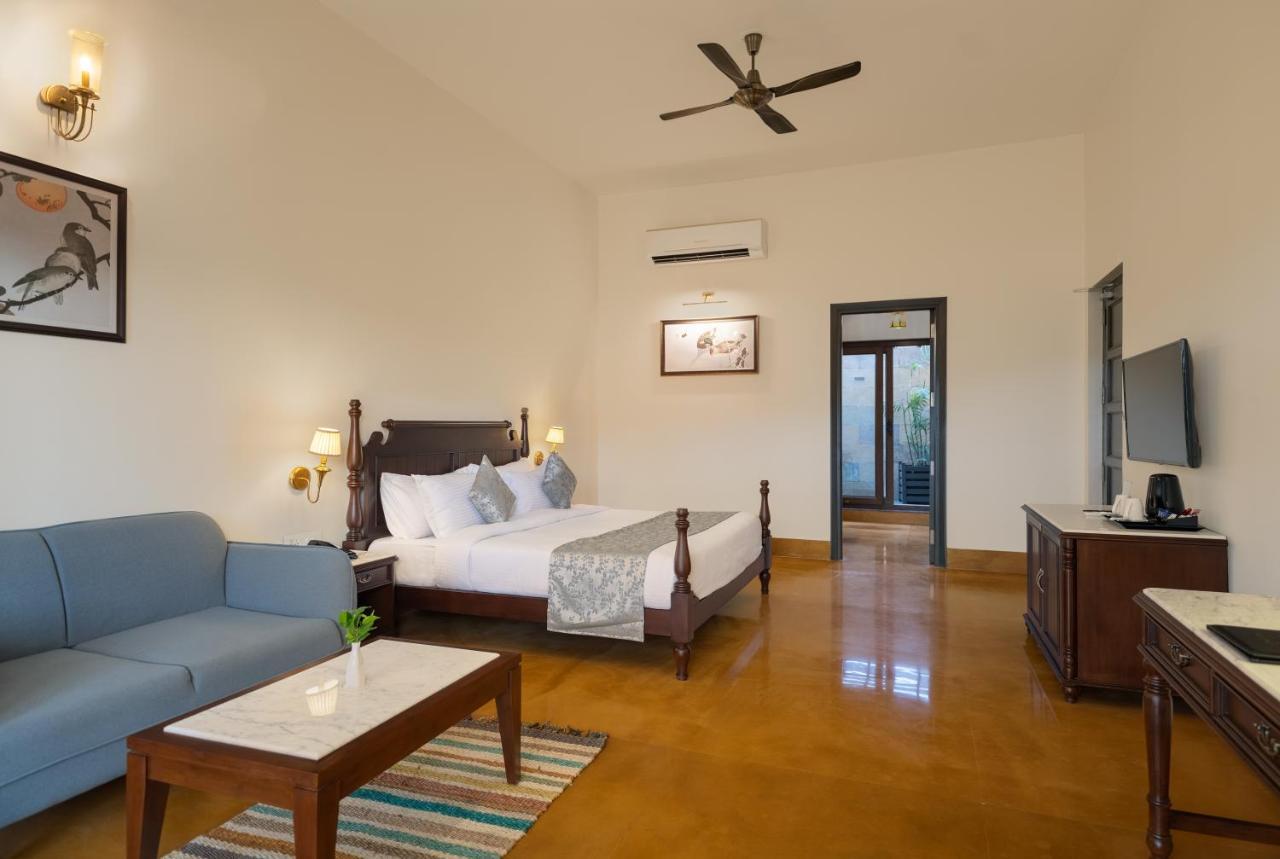 Sarasiruham Resort - Private Pool Villa In ウダイプル エクステリア 写真