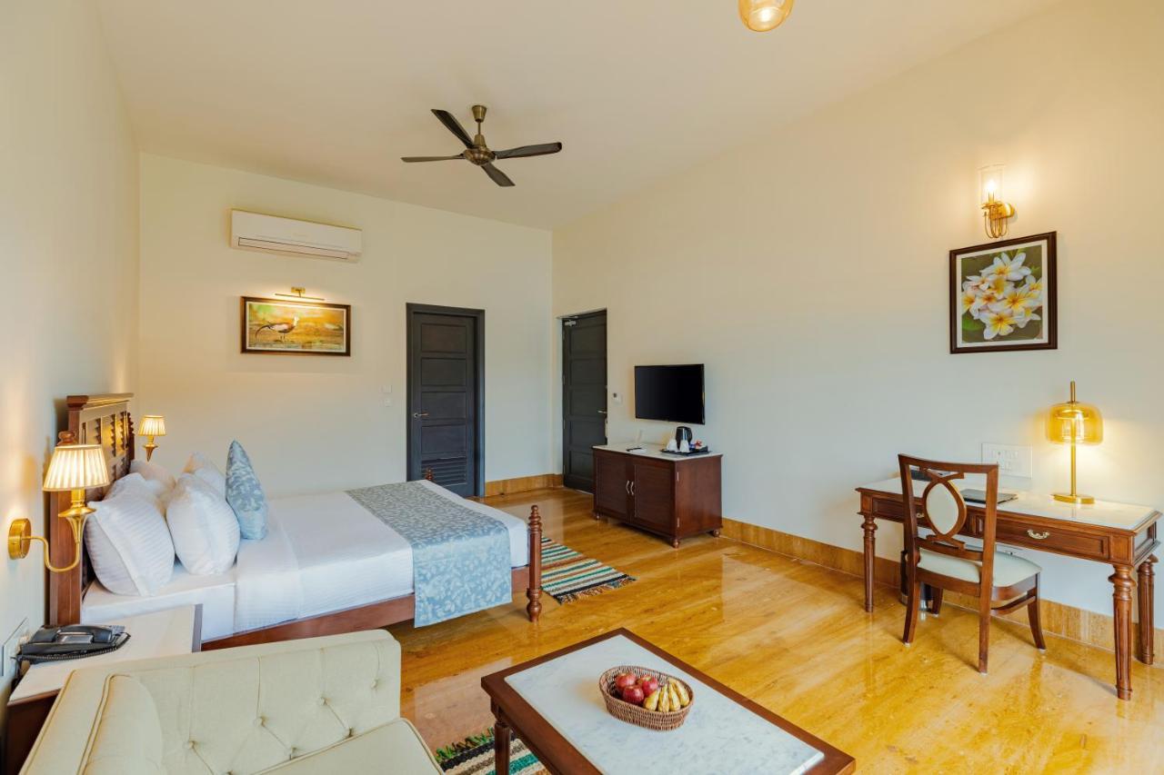 Sarasiruham Resort - Private Pool Villa In ウダイプル エクステリア 写真