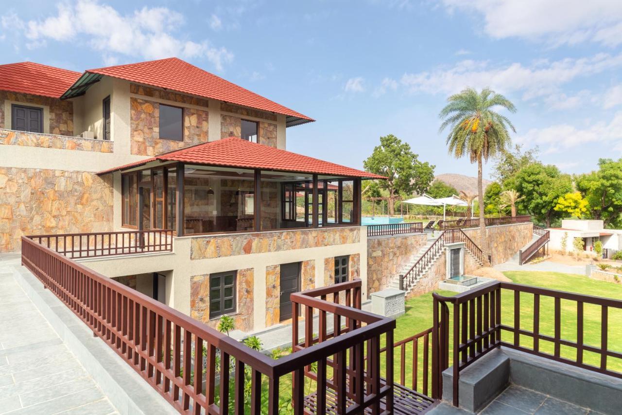 Sarasiruham Resort - Private Pool Villa In ウダイプル エクステリア 写真