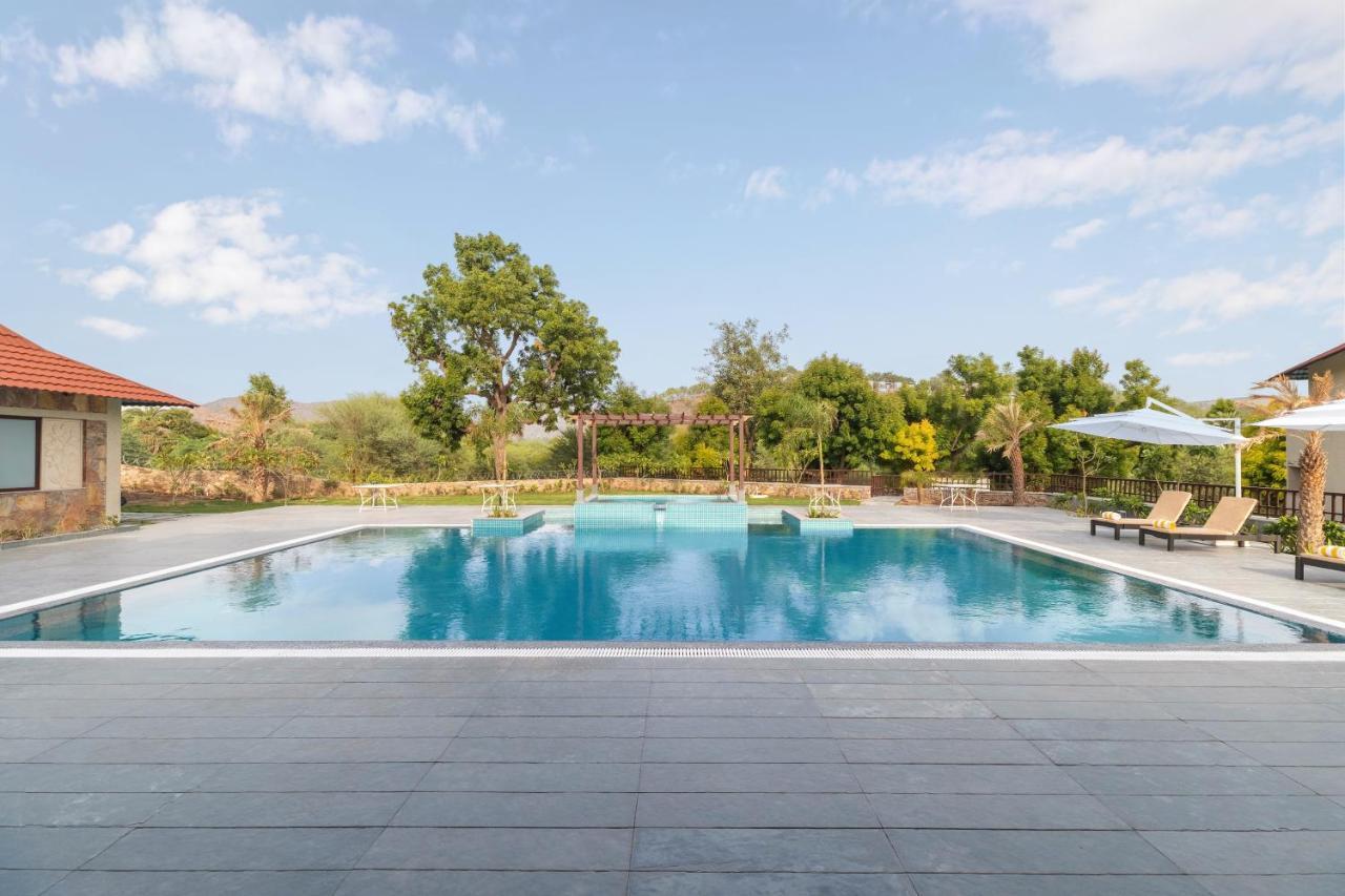 Sarasiruham Resort - Private Pool Villa In ウダイプル エクステリア 写真